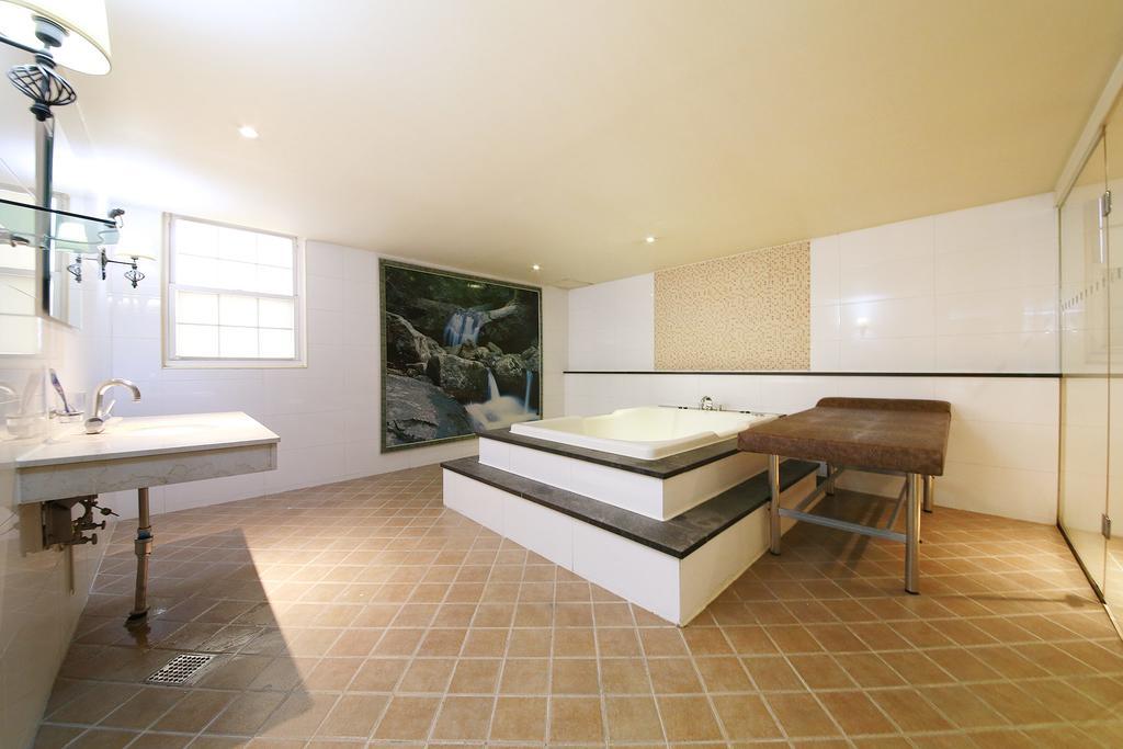 Hotel Diamond Suwon Esterno foto